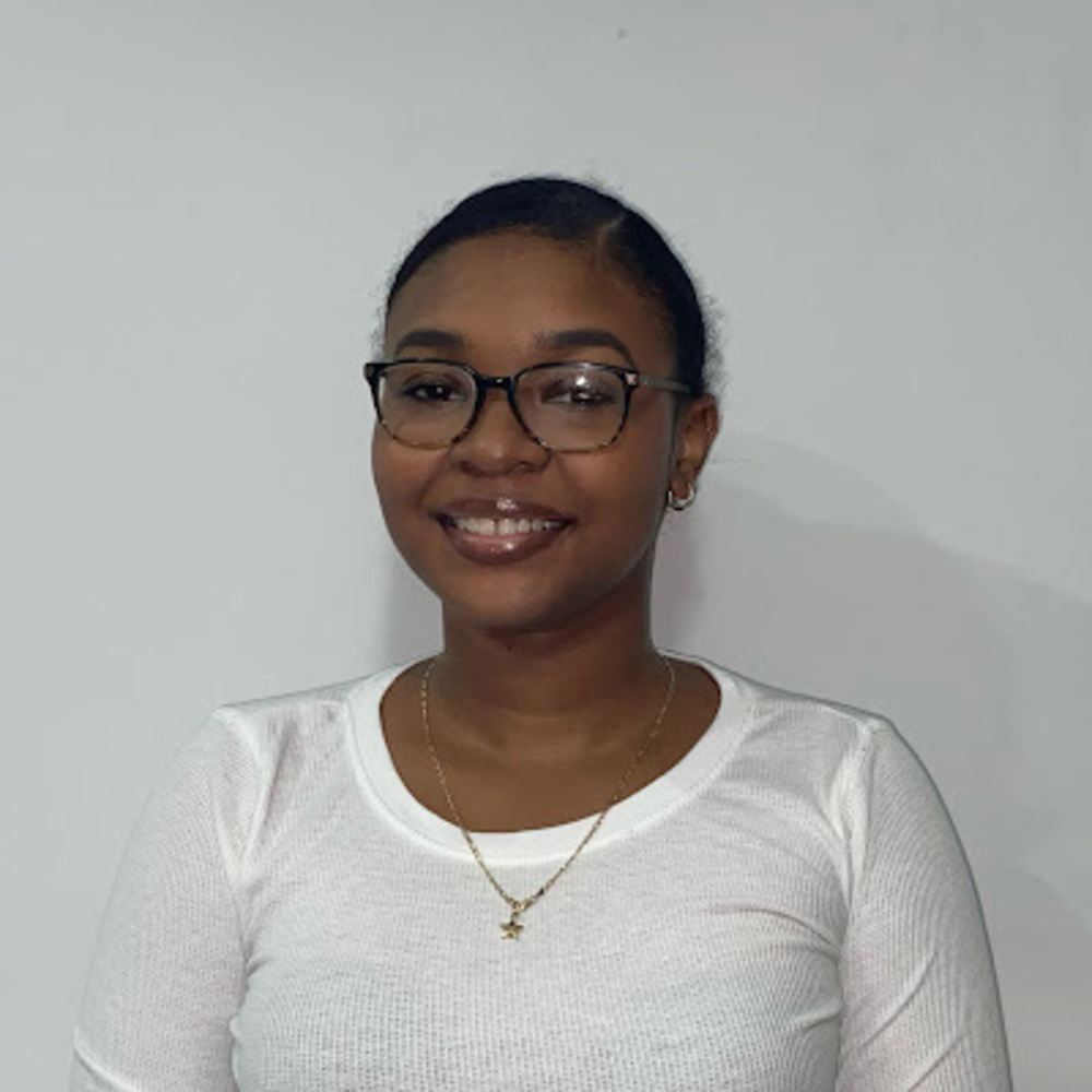 Meet your Posher, Julissa